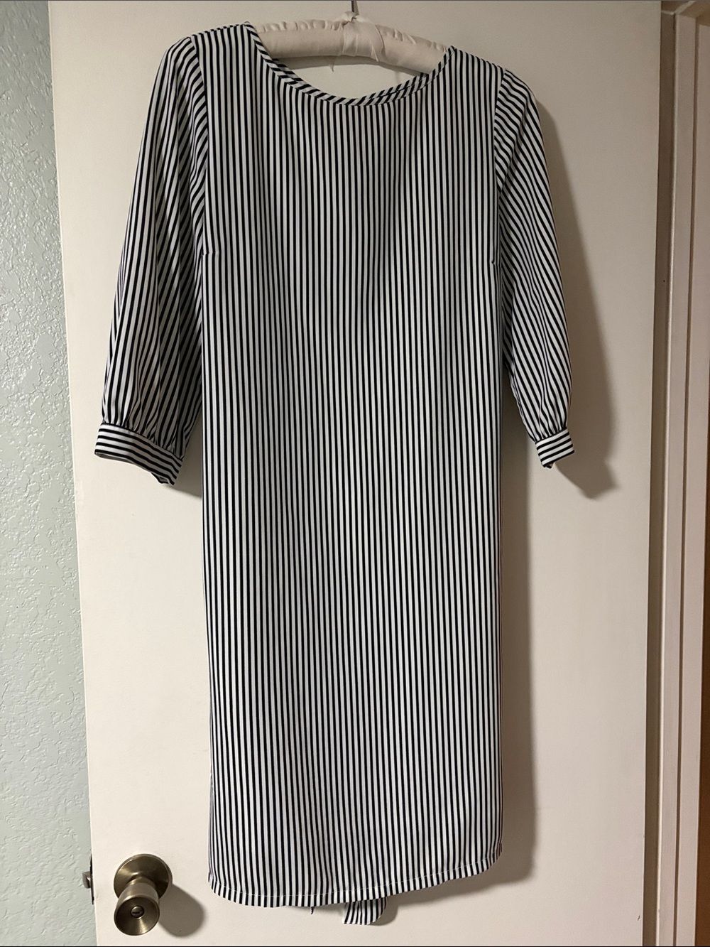 Apt.9 Black White Vertical Stripe Dress Size Large